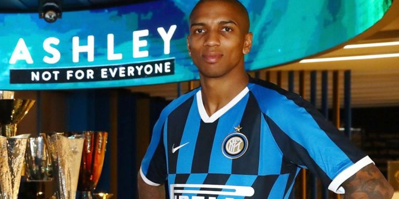 Young saluta l’Inter: “Lascio un gruppo straordinario, vincere lo scudetto qualcosa di speciale”